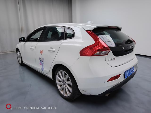 Volvo V40 2015 модификация 1.6T Smart Yi Edition – фото 12
