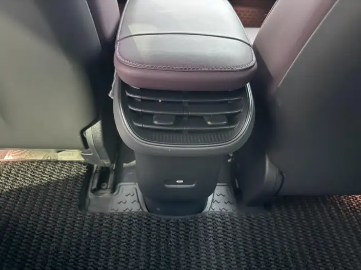 NIO ET5 2024 Model 75kWh – фото 10