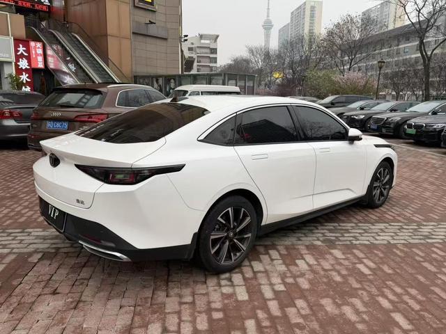 Changan Yida 2023 1.5T GDI Automatic Premium – фото 7