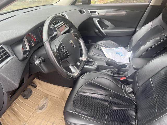 DS 5 LS 2014 модификация 1.8L автоматическое Com f ort Edition VTi140
