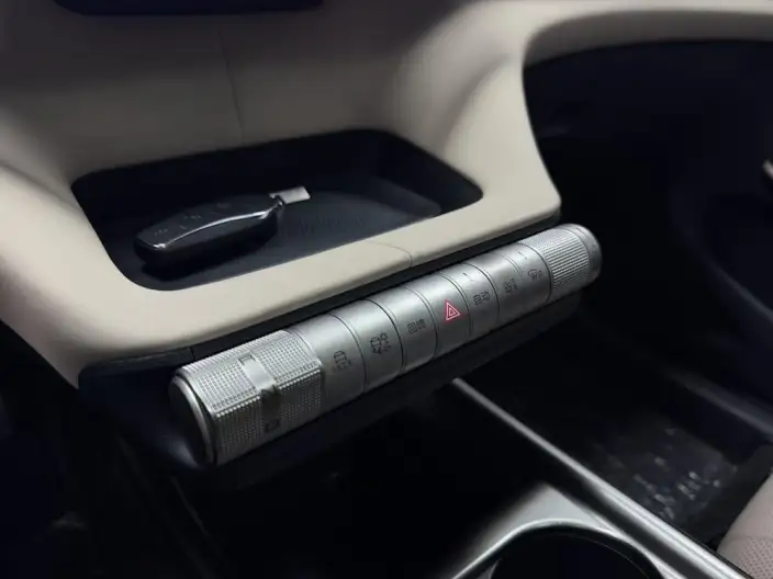 BYD Dolphin 2023 Model Fashion Edition – фото 10