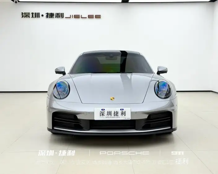 PORSCHE 911 2025 Model Carrera 3.0T