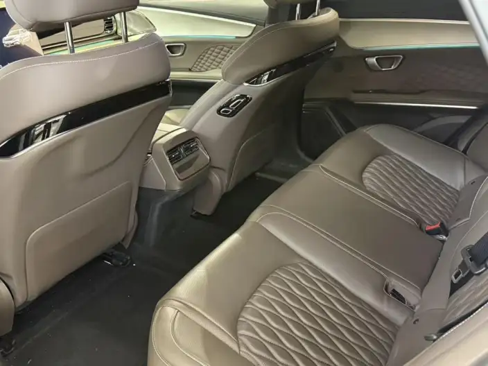 BYD Han EV 2023 Model Champion Edition 605KM Noble Model – фото 9