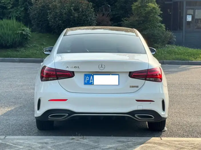 Mercedes-Benz A-class 2022 Model Facelift A 180 L Sports sedan – фото 4