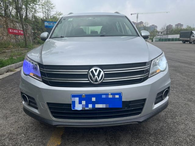 Volkswagen Tiguan 2012 2.0TSI Automatic 4WD Elite – фото 2