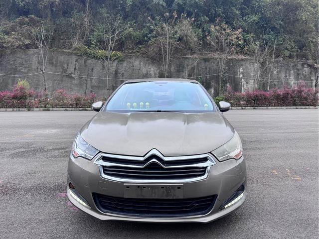 Citroën C4L 2014 1.8L Smart Drive Automatic Enjoy – фото 2