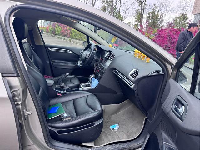 Citroën C4L 2014 1.8L Smart Drive Automatic Enjoy – фото 4