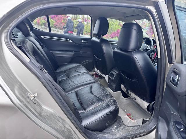 Citroën C4L 2014 1.8L Smart Drive Automatic Enjoy – фото 5