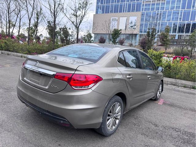 Citroën C4L 2014 1.8L Smart Drive Automatic Enjoy – фото 16