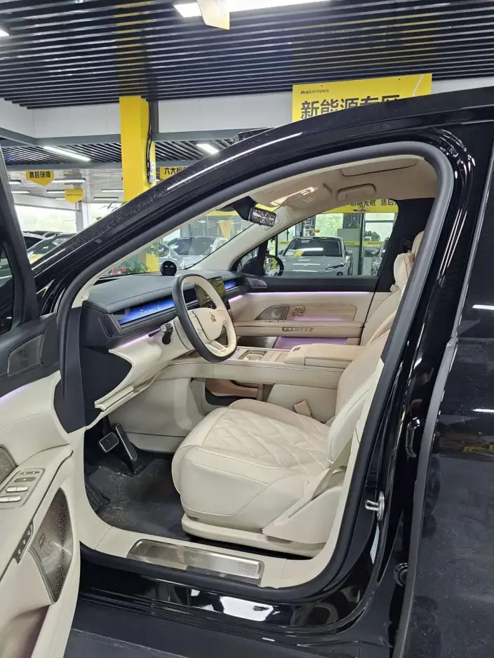 NIO ES8 2026 Model VI seat Executive Signature Edition – фото 8