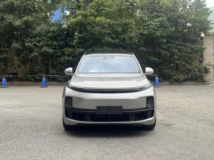 Li Auto L8 2023 Model Pro Edition