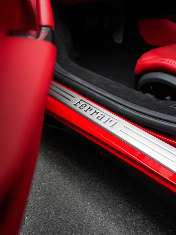 Ferrari F8 2019 Model Tributo 3.9T V8 – фото 8