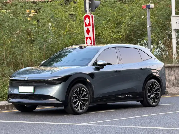 ZEEKR 7X 2025 Model 75kWh Rear Drive Smart Driving Edition