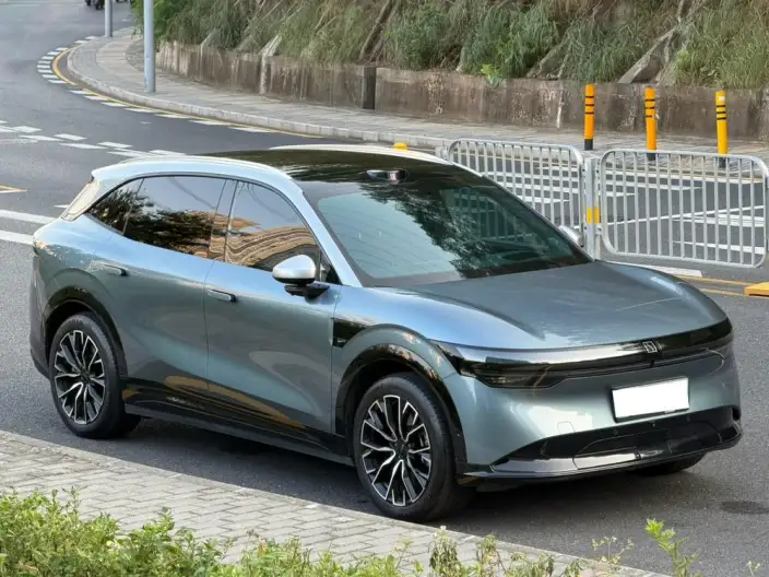 ZEEKR 7X 2025 Model 75kWh Rear Drive Smart Driving Edition