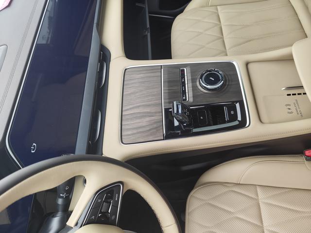 Geely Star Yue L 2025 2.0TD High Power Automatic FWD Dong Fang Yao Lanshing Edition – фото 10