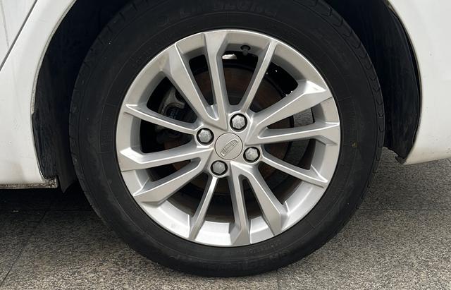 Geely Vision Модель 2020 года 1.5L Manual Com f ort – фото 5