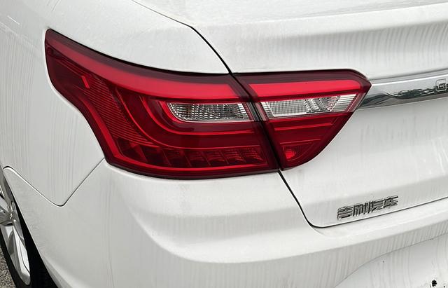 Geely Vision Модель 2020 года 1.5L Manual Com f ort – фото 7