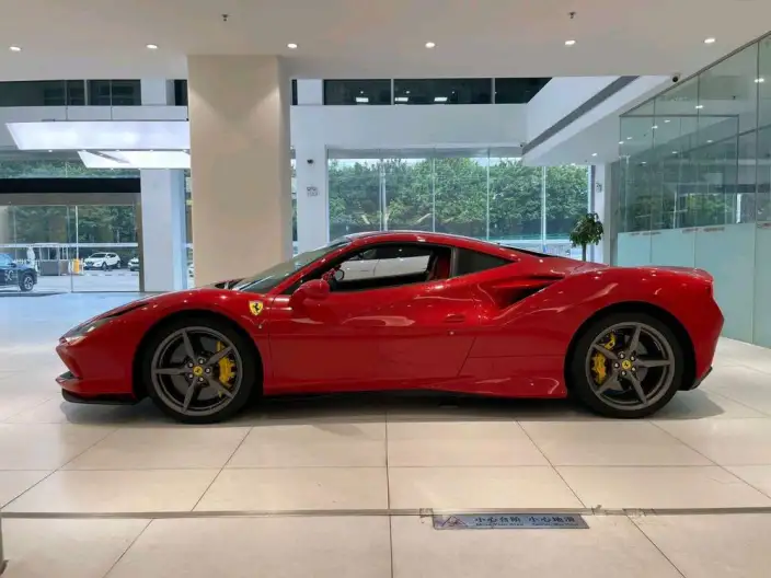 Ferrari F8 2019 Model Tributo 3.9T V8 – фото 4