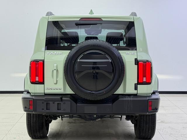 Tank 300 2021 Urban 2.0T Very Stylish – фото 22