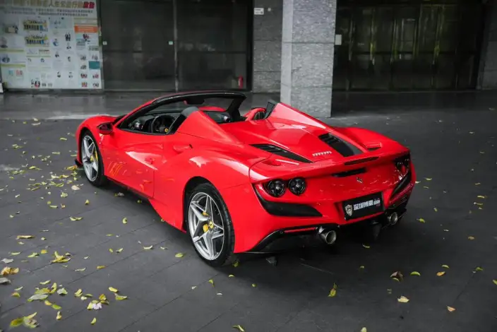 Ferrari F8 2020 Model Spider 3.9T V8 – фото 4