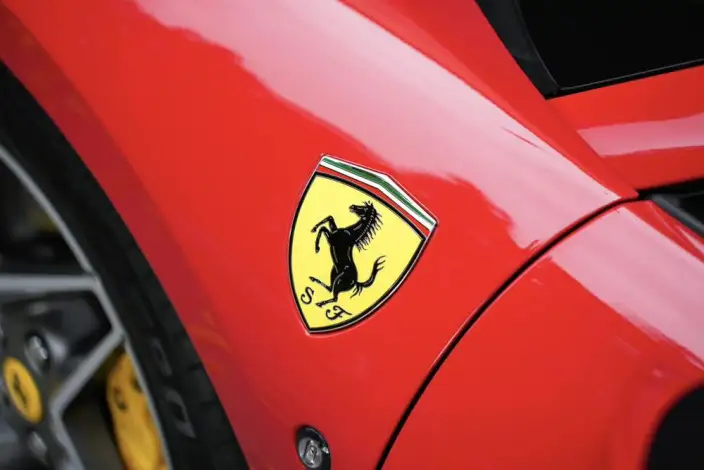 Ferrari F8 2020 Model Spider 3.9T V8 – фото 10