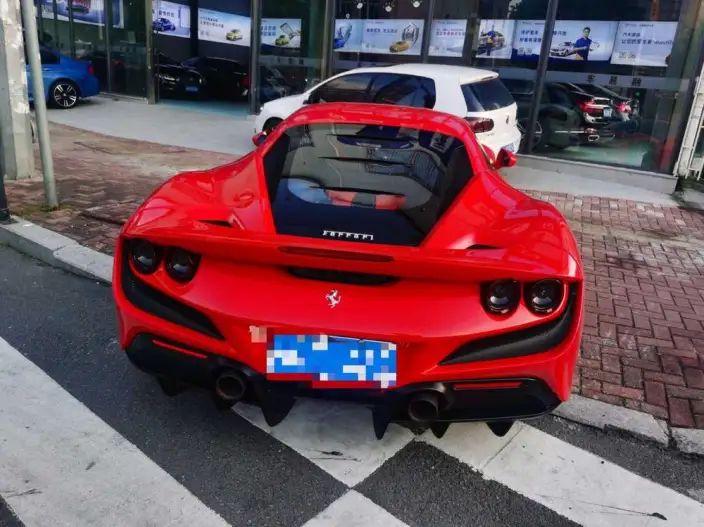 Ferrari F8 2019 Model Tributo 3.9T V8 – фото 5