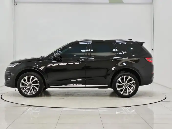 Land Rover Discovery Sport 2024 Model 249PS R-Dynamic SE Performance Technology Edition 5 seat