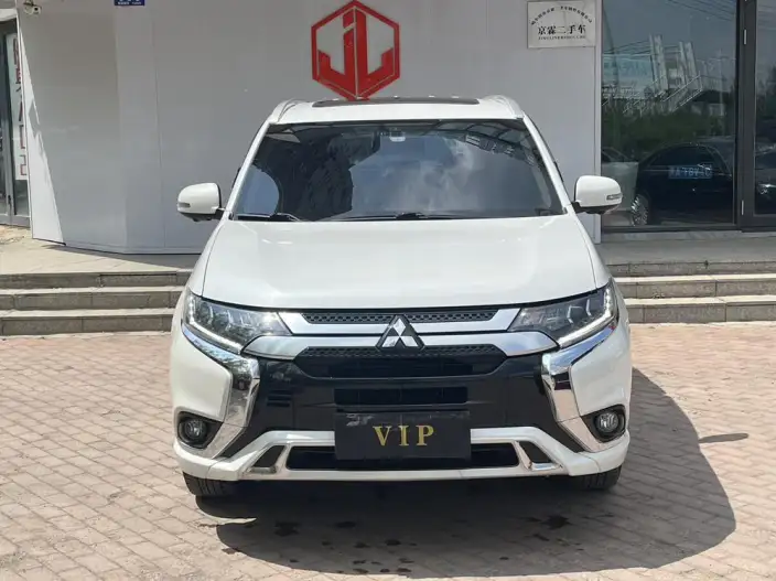 Mitsubishi Outlander 2019 Model 2.4L 4WD Enjoy Edition 7 seat China VI