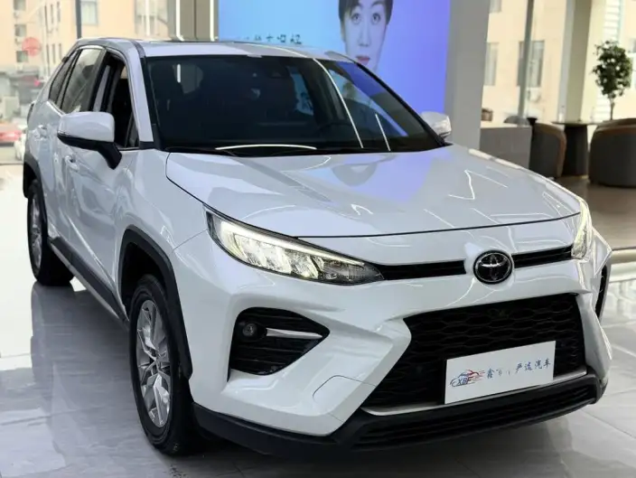 Toyota Wildlander 2022 Model 2.0L 2WD Luxury PLUS Edition – фото 3