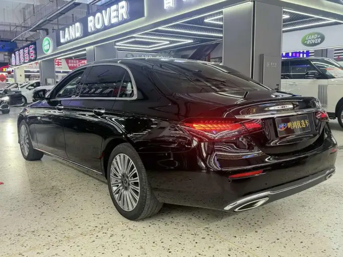 Mercedes-Benz E-Class 2023 Model E 300 L Luxury Model sedan – фото 4