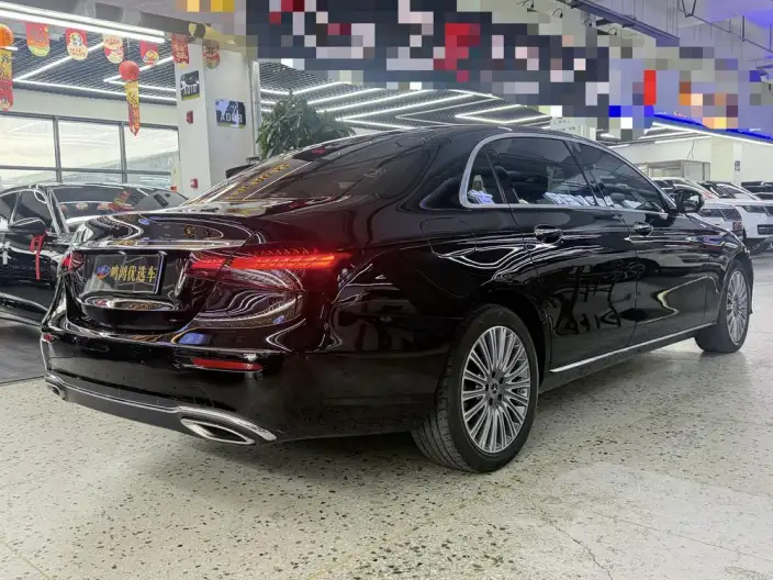 Mercedes-Benz E-Class 2023 Model E 300 L Luxury Model sedan – фото 5