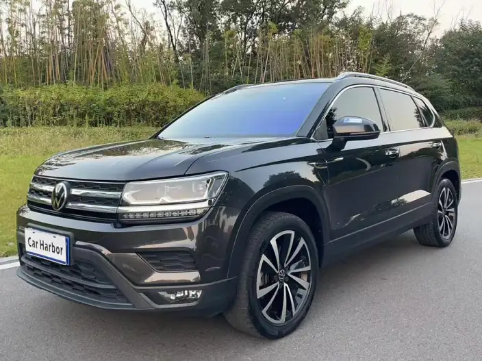 Volkswagen Tharu 2022 Model 280TSI 2WD Deluxe Edition – фото 1
