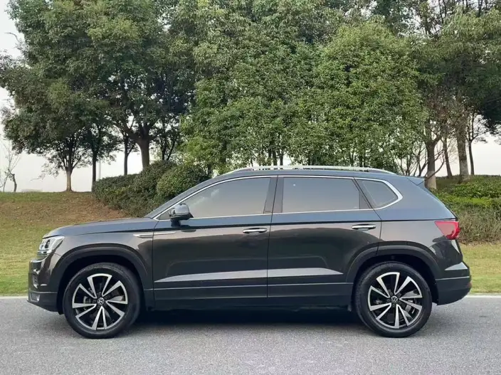 Volkswagen Tharu 2022 Model 280TSI 2WD Deluxe Edition – фото 4