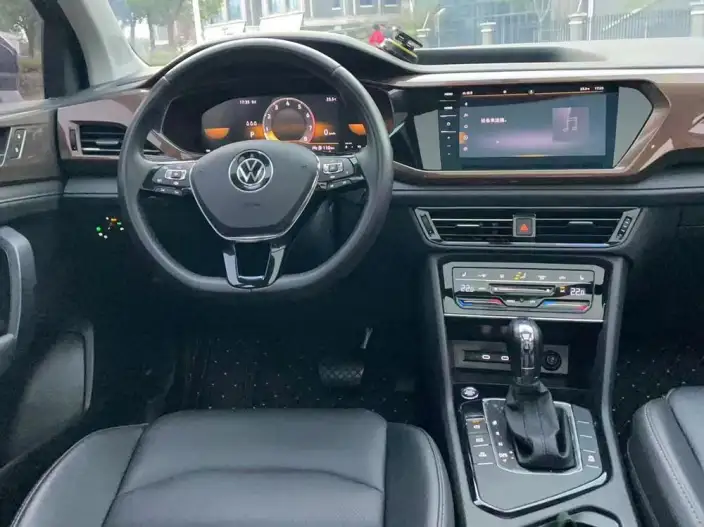 Volkswagen Tharu 2022 Model 280TSI 2WD Deluxe Edition – фото 10