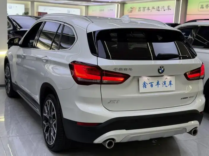 BMW X1 2022 Model xDrive25Li Exclusive Model – фото 4