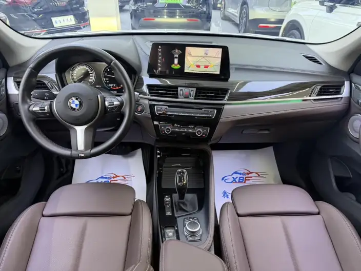 BMW X1 2022 Model xDrive25Li Exclusive Model – фото 8