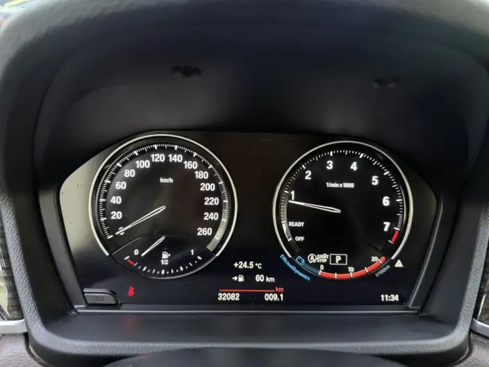 BMW X1 2022 Model xDrive25Li Exclusive Model – фото 9