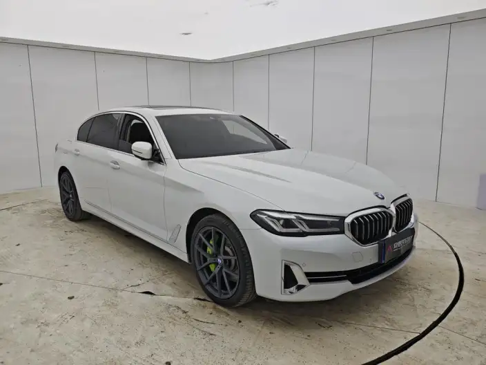 BMW 5 Series 2022 Model Facelift II 530Li Leading Model Luxury Set – фото 3