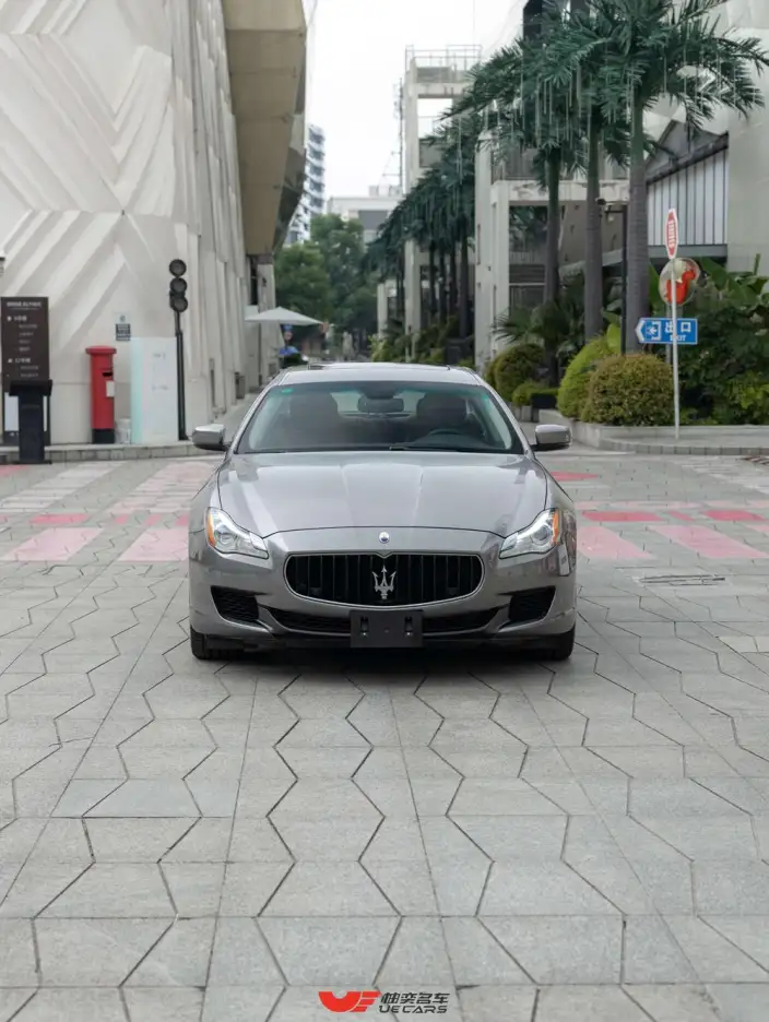 Quattroporte 2015 Model 3.0T Standard Model – фото 2