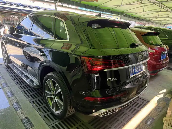 Audi Q5L 2023 Model 45T Luxury Dynamic Model – фото 5