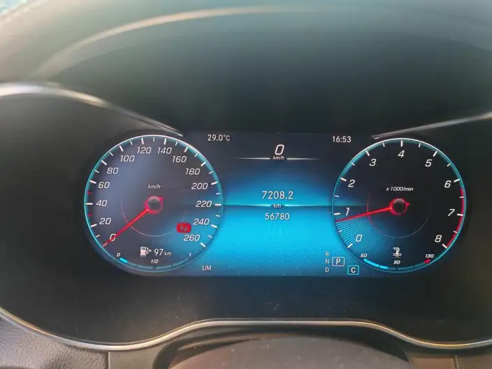 Mercedes-Benz GLC 2022 Model Facelift GLC 260 L 4MATIC Dynamic Model – фото 9