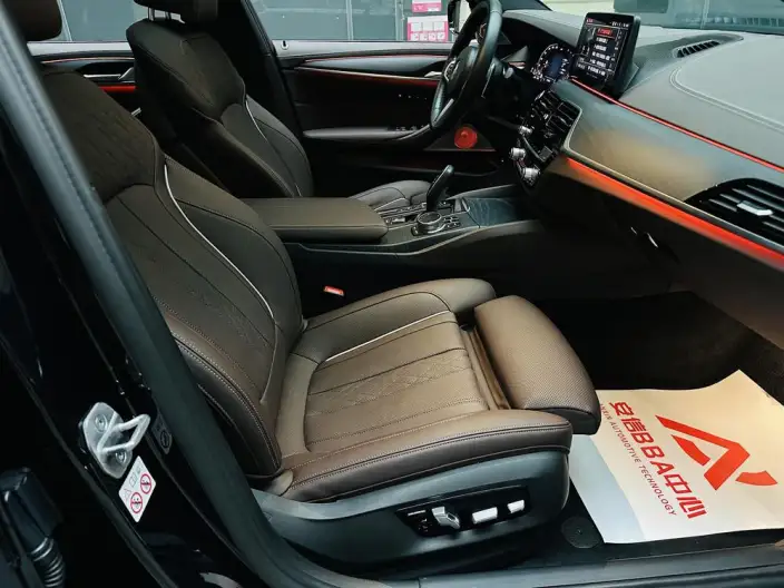 BMW 5 Series 2022 Model 530Li Exclusive Model M Sports Set – фото 10