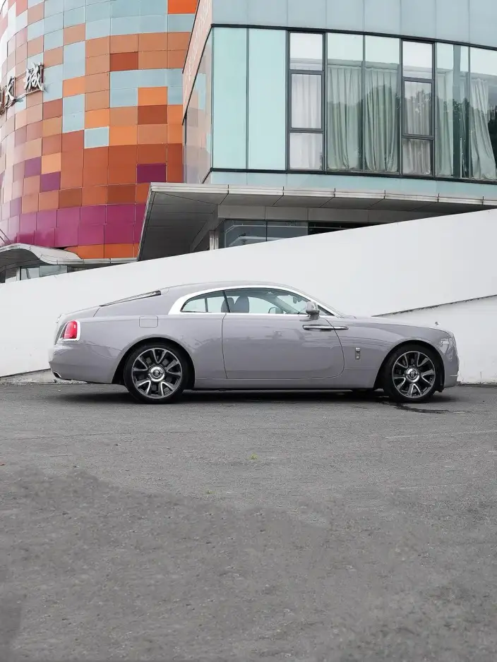 Wraith 2018 Model 6.6T Standard Model