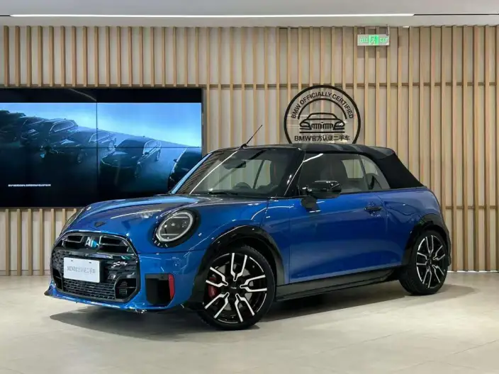 MINI JCW 2025 Model JOHN COOPER WORKS CABRIO