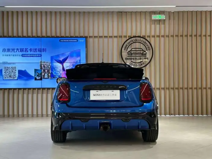 MINI JCW 2025 Model JOHN COOPER WORKS CABRIO