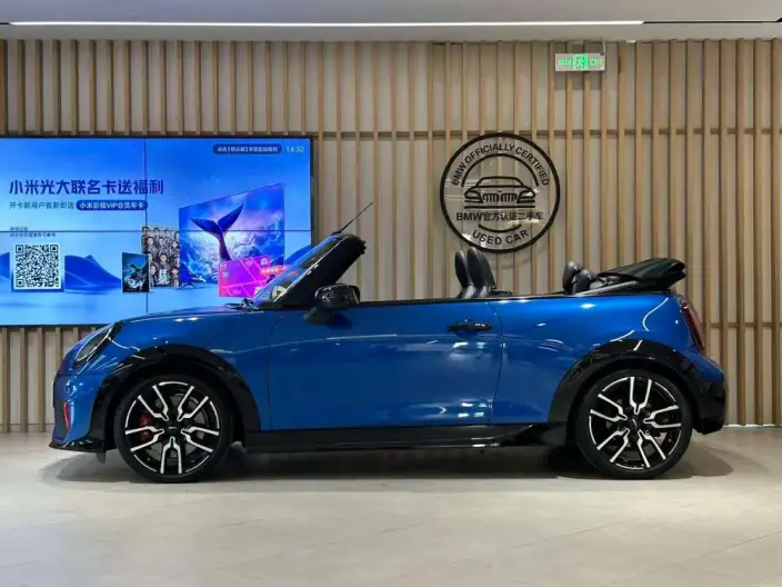 MINI JCW 2025 Model JOHN COOPER WORKS CABRIO – фото 8