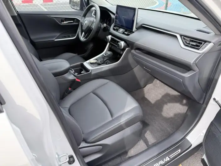 Toyota RAV4 2022 Model 2.0L CVT 2WD Fashion PLUS Edition – фото 8