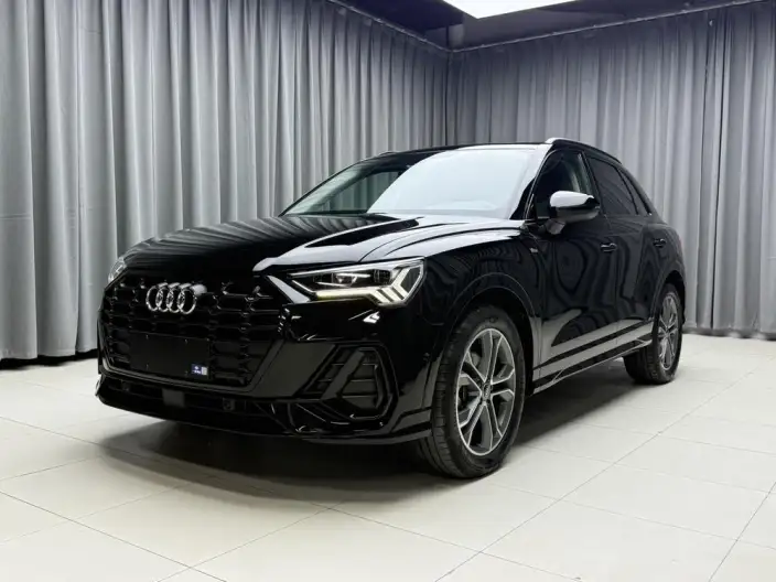 AUDI Q3 2022 Model 35 TFSI Fashion Dynamic Model – фото 1