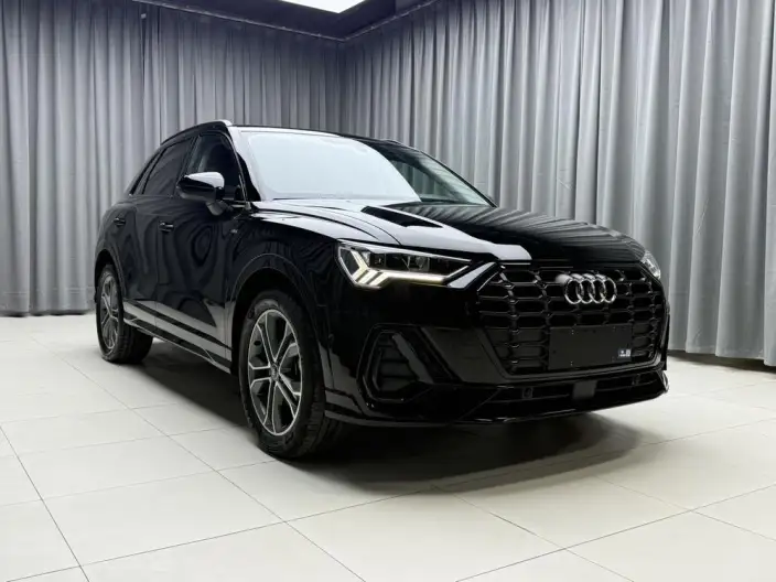 AUDI Q3 2022 Model 35 TFSI Fashion Dynamic Model – фото 3