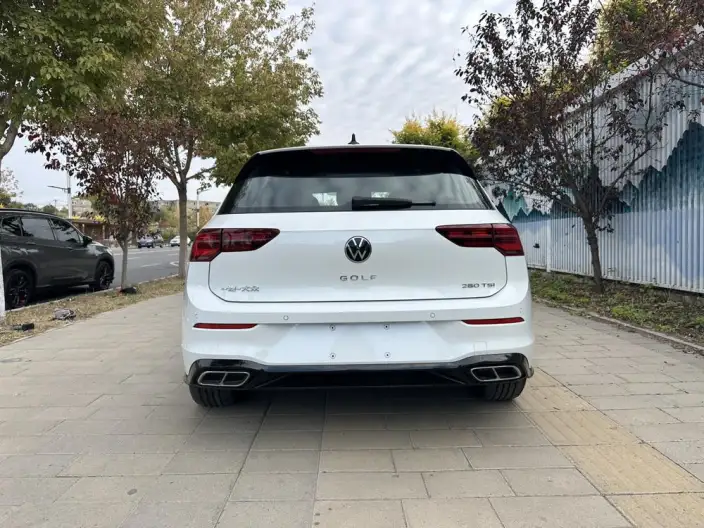 Volkswagen Golf 2021 Model 280TSI DSG R-Line – фото 5